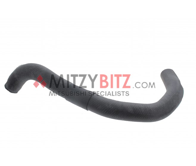BOTTOM LOWER RADIATOR HOSE FOR A MITSUBISHI DELICA SPACE GEAR/CARGO - PD8W