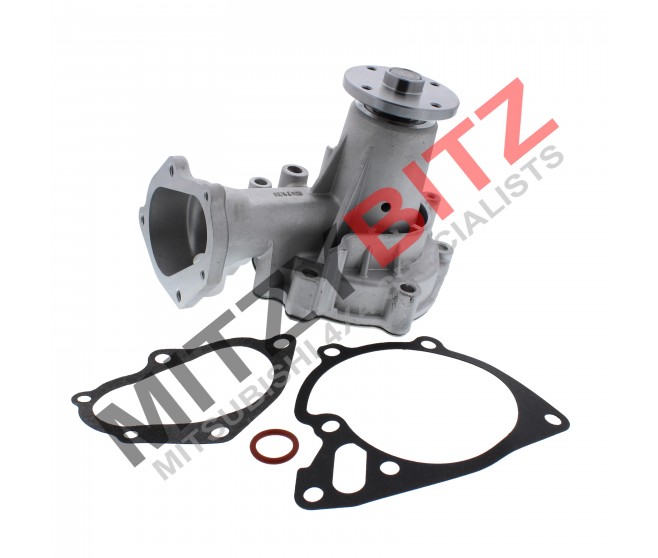 WATER PUMP AND GASKETS FOR A MITSUBISHI L200 - KB4T