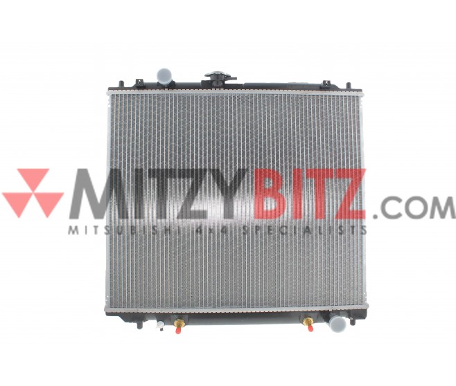 RADIATOR MANUAL AUTOMATIC FOR A MITSUBISHI COOLING - 