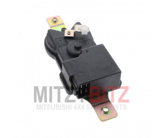 DOOR LOCK ACTUATOR 4 PIN FRONT LEFT FOR A MITSUBISHI PAJERO - V45W