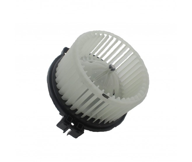 HEATER FAN AND MOTOR FOR A MITSUBISHI PAJERO - V88W