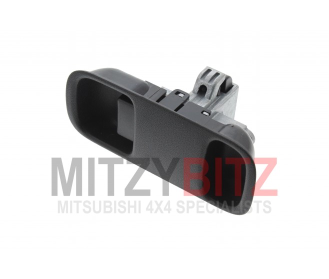 GLOVEBOX HANDLE LOCK LATCH CATCH FOR A MITSUBISHI V60,70# - I/PANEL & RELATED PARTS