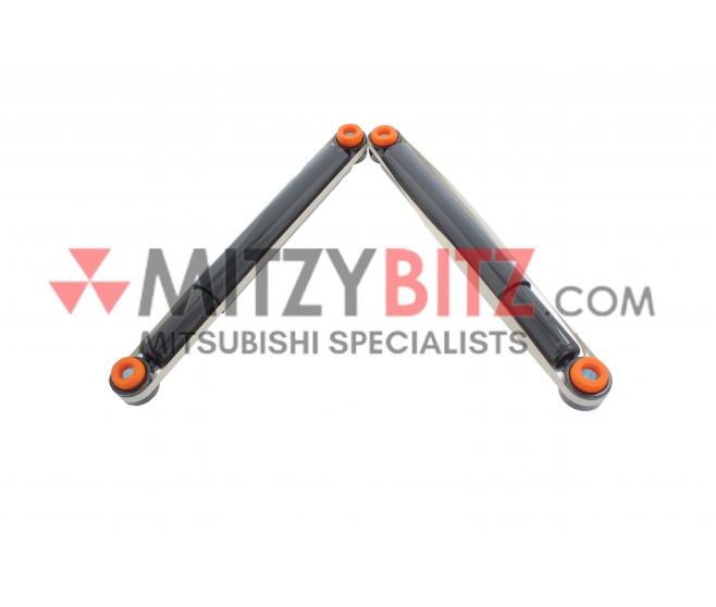 REAR SHOCK ABSORBERS DAMPERS FOR A MITSUBISHI STRADA - K74T