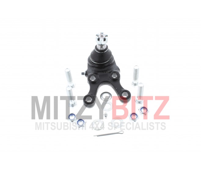 BOTTOM LEFT BALL JOINT AND BOLTS  FOR A MITSUBISHI PAJERO/MONTERO - V43W