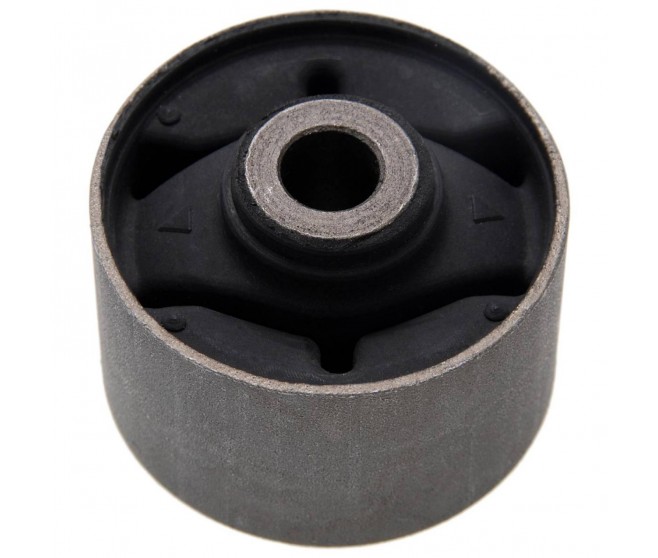 DIFFERENTIAL MOUNT BUSHING RIGHT FOR A MITSUBISHI REAR SUSPENSION - 