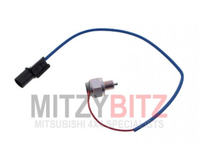 CENTRE DIFF LOCK POSITION SWITCH FOR A MITSUBISHI V60,70# - CENTRE DIFF LOCK POSITION SWITCH