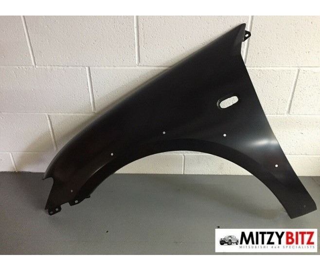 FRONT LEFT FENDER WING FOR A MITSUBISHI TRITON - KA4T