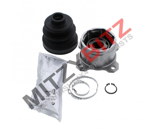 FRONT RIGHT AXLE SHAFT JOINT FOR A MITSUBISHI TRITON - KL1T