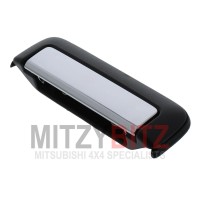 TAILGATE DOOR HANDLE BLACK AND CHROME
