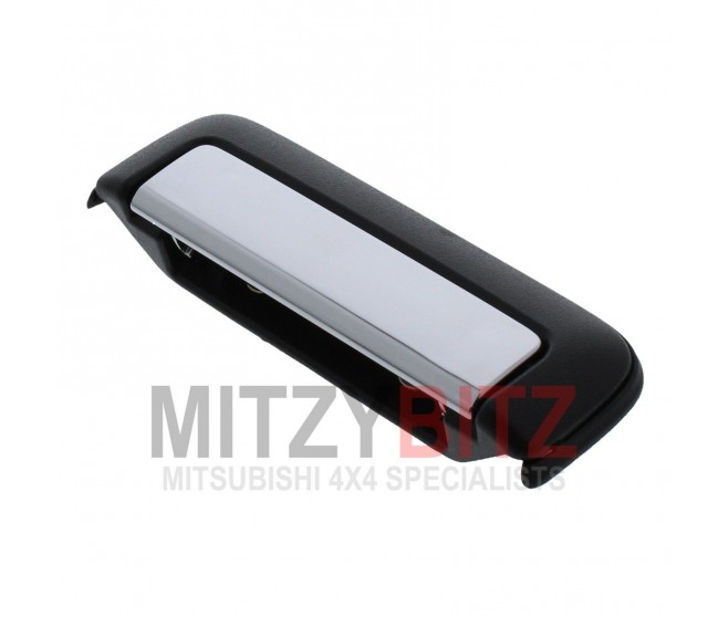TAILGATE DOOR HANDLE BLACK AND CHROME FOR A MITSUBISHI K74T - TAILGATE DOOR HANDLE BLACK AND CHROME