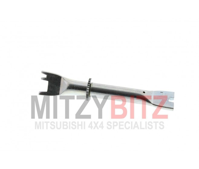 REAR LEFT BRAKE SHOE SLACK ADJUSTER FOR A MITSUBISHI L200 - K74T