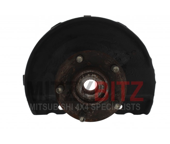FRONT RIGHT HUB AND KNUCKLE FOR A MITSUBISHI DELICA D:5 - CV4W