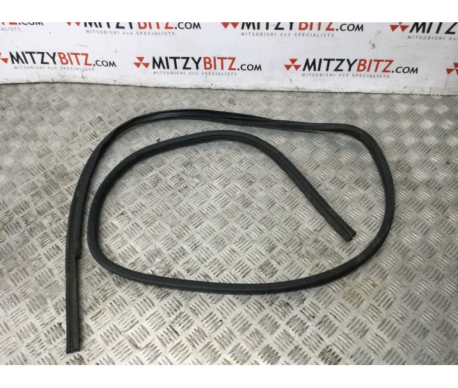DOOR WEATHERSTRIP FRONT RIGHT FOR A MITSUBISHI GA0# - DOOR WEATHERSTRIP FRONT RIGHT